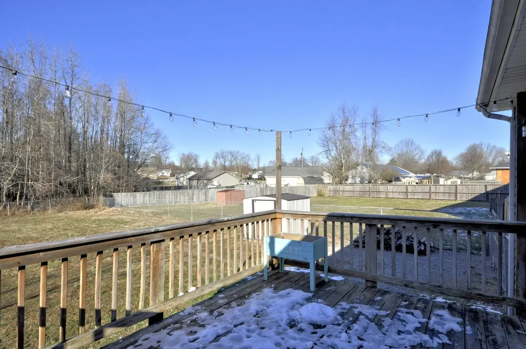 422 Woodale Drive Clarksville TN 37042
