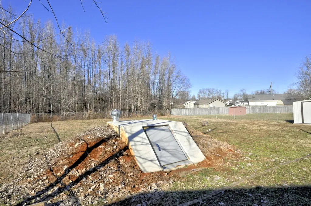 422 Woodale Drive Clarksville TN 37042