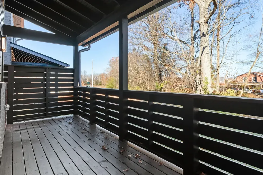 15 Holland Park West Clarksville TN 37043