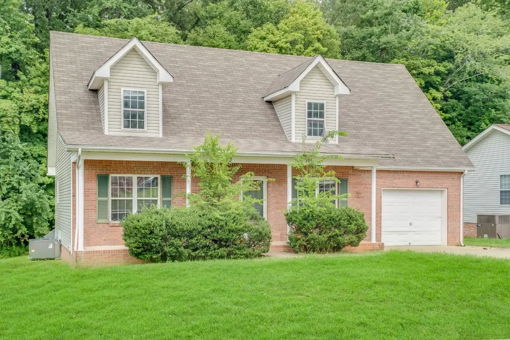 389 Brook Mead Drive Clarksville TN 37042