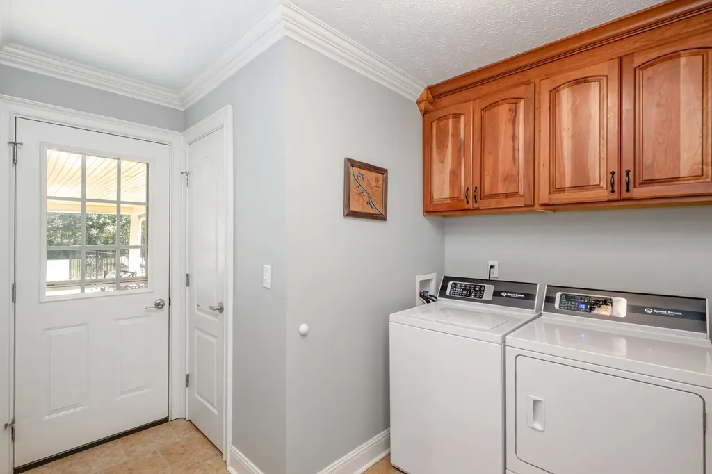 1108 Lakeview Drive Ashland City TN 37015