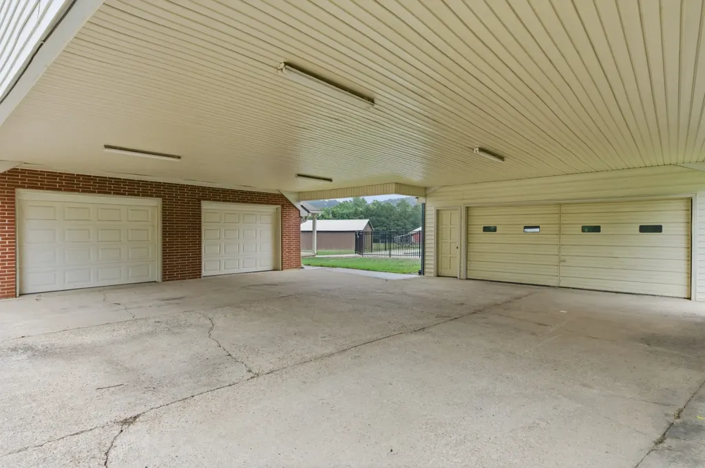 1108 Lakeview Drive Ashland City TN 37015
