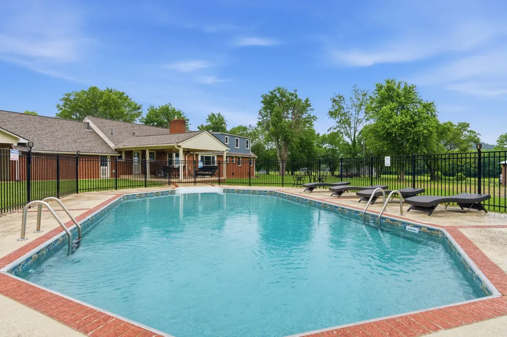 1108 Lakeview Drive Ashland City TN 37015