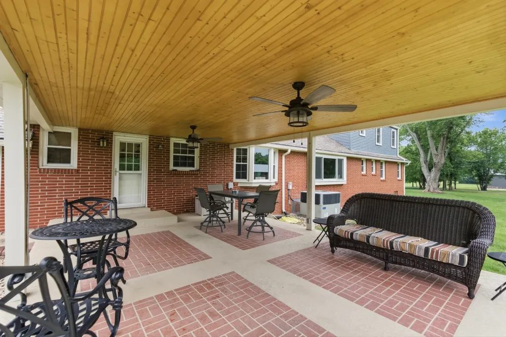 1108 Lakeview Drive Ashland City TN 37015