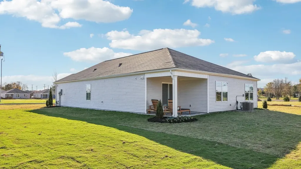 1728 Savannah Pass Lewisburg TN 37091