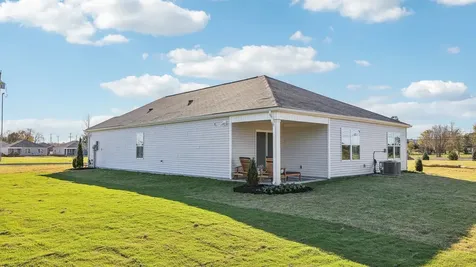 1728 Savannah Pass Lewisburg TN 37091