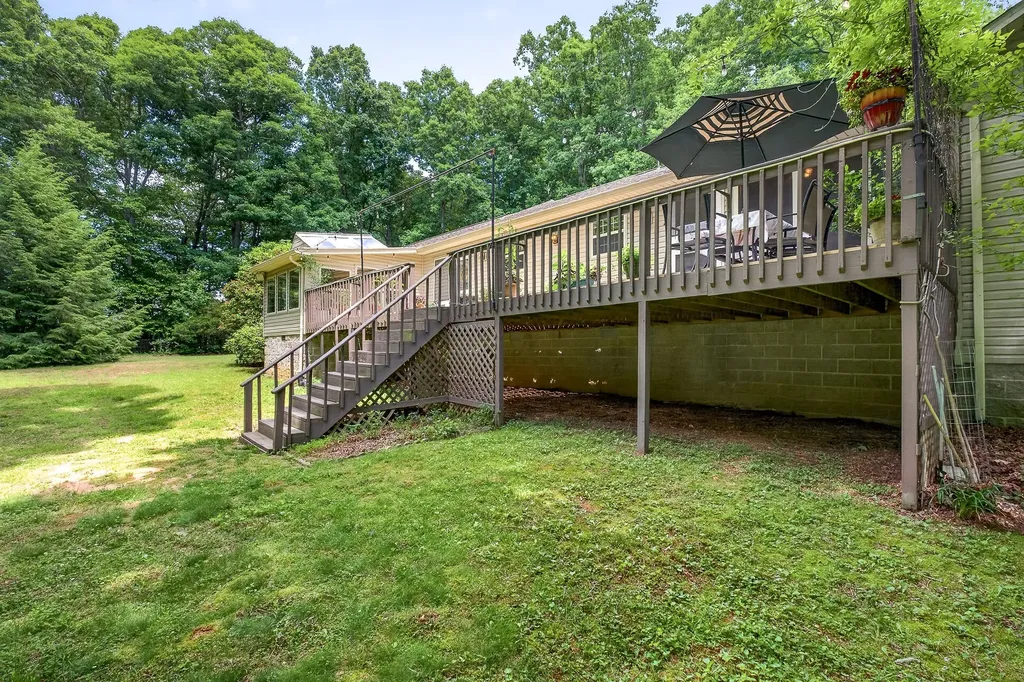 2025 Old Bon Air Road Sparta TN 38583