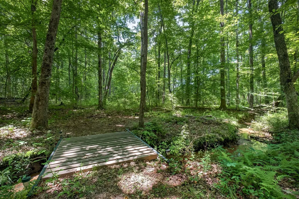 2025 Old Bon Air Road Sparta TN 38583