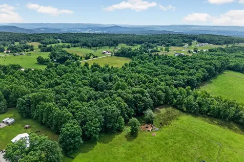 2025 Old Bon Air Road Sparta TN 38583