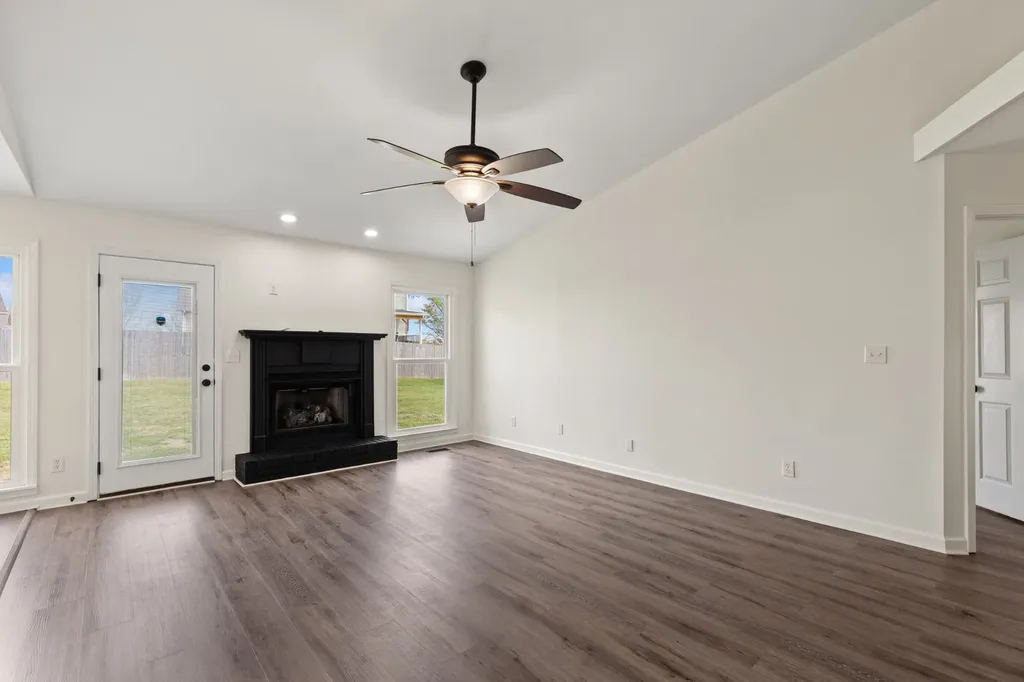 3105 Larson Lane Clarksville TN 37043