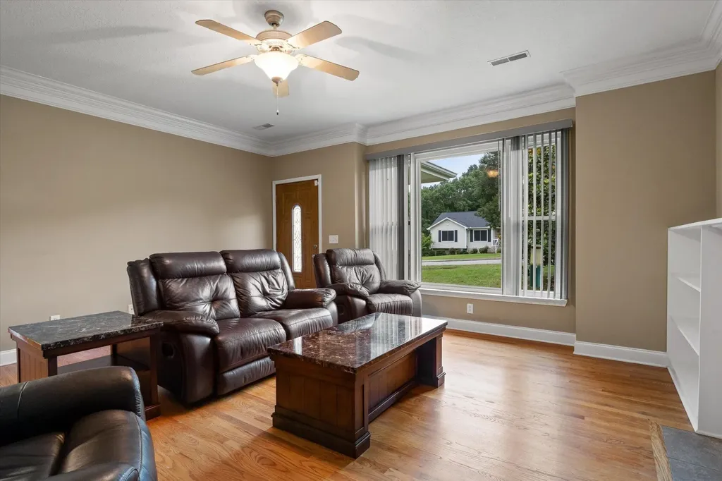 8818 Lazy River Drive Harrison TN 37341