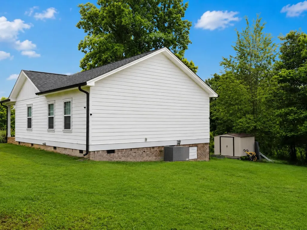 988 Johnson Boulevard, SE Cleveland TN 37311
