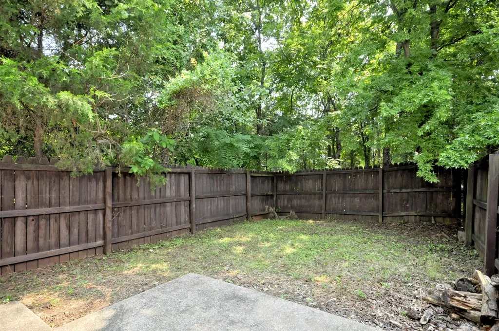 112 Azalea Court Clarksville TN 37042