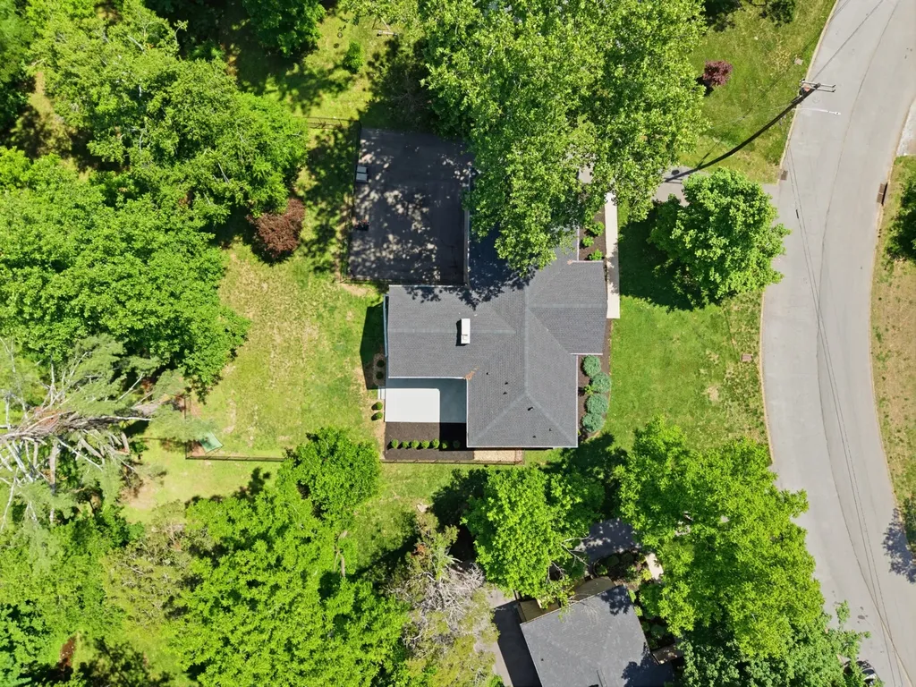 5433 Hill Road Circle Nashville TN 37220