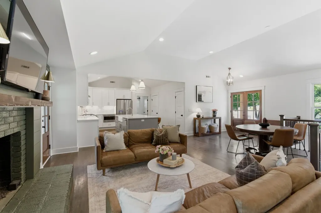 5433 Hill Road Circle Nashville TN 37220