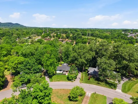 5433 Hill Road Circle Nashville TN 37220