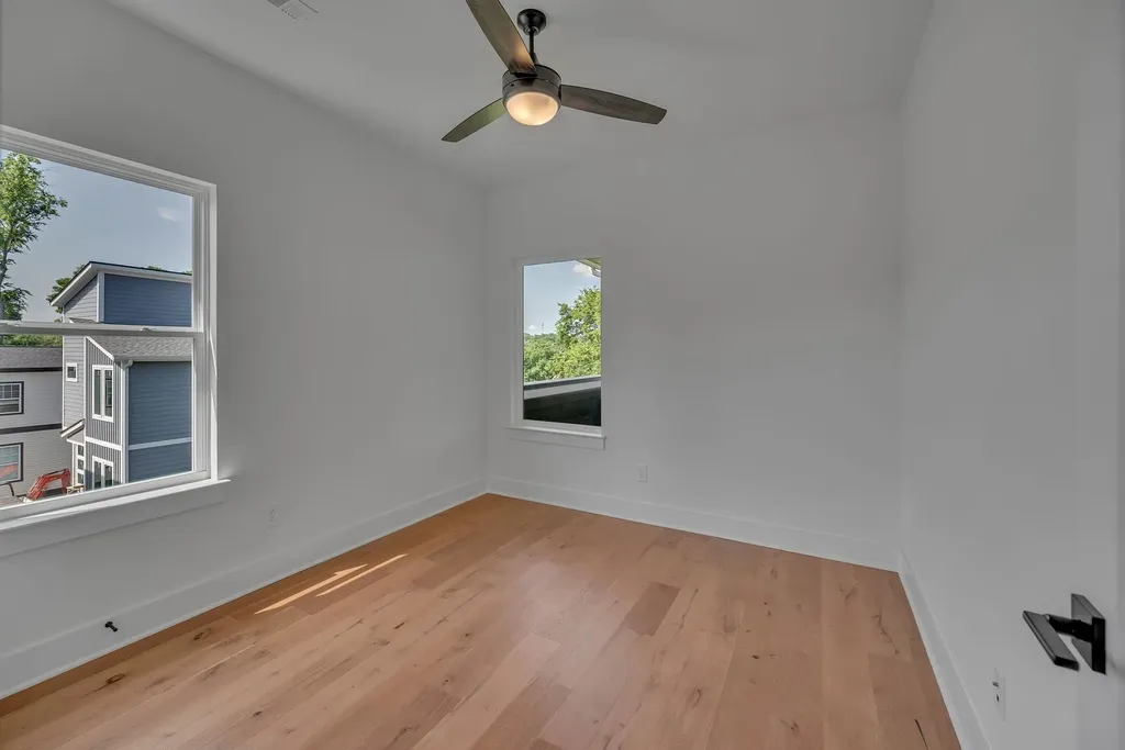 1117A 38th Ave, N Nashville TN 37209