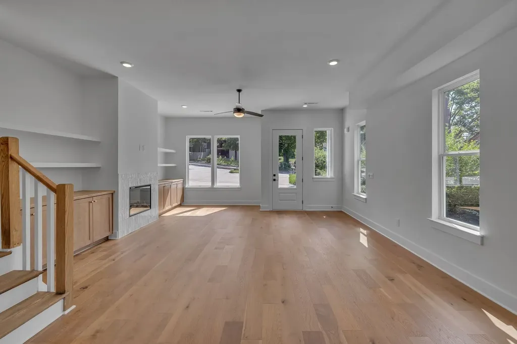 1117A 38th Ave, N Nashville TN 37209