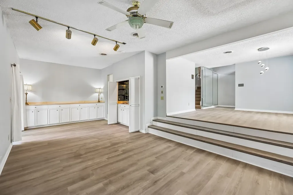101 Holly Forest Nashville TN 37221