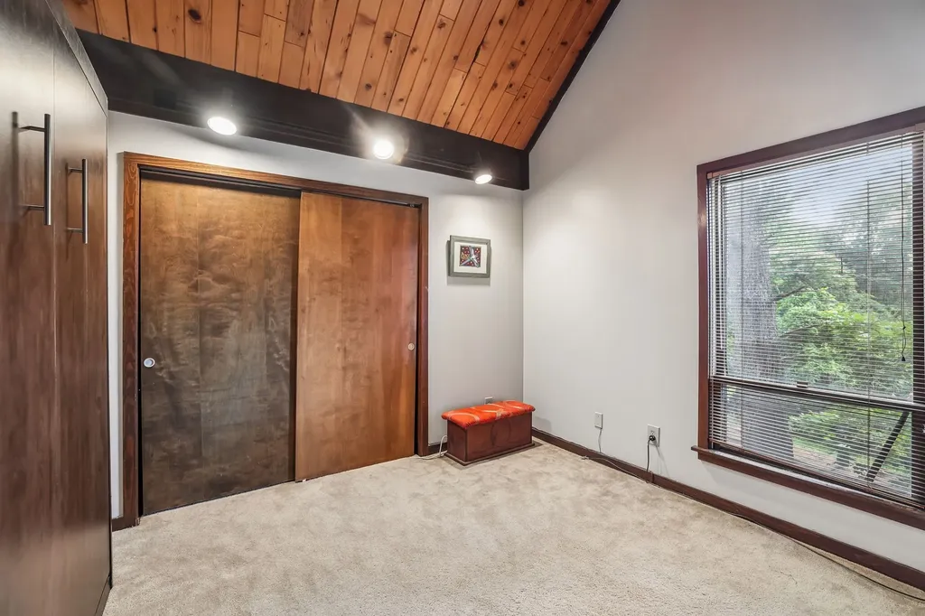 101 Holly Forest Nashville TN 37221