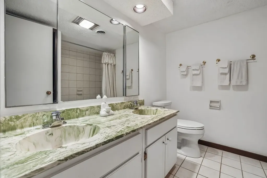 101 Holly Forest Nashville TN 37221