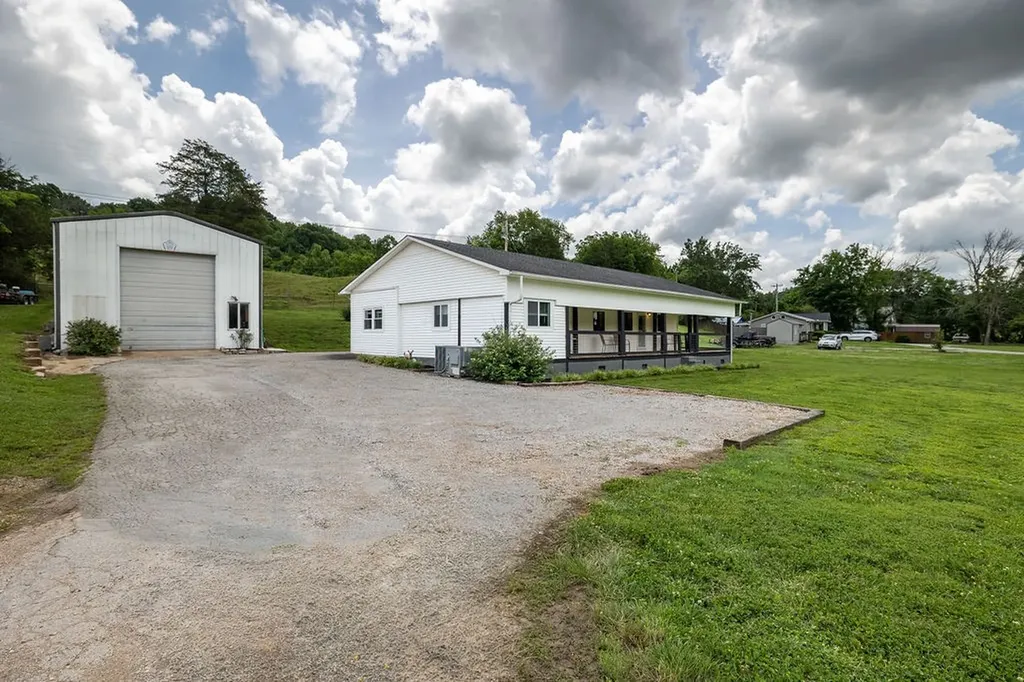 Pulaski TN, 5492 Columbia Highway