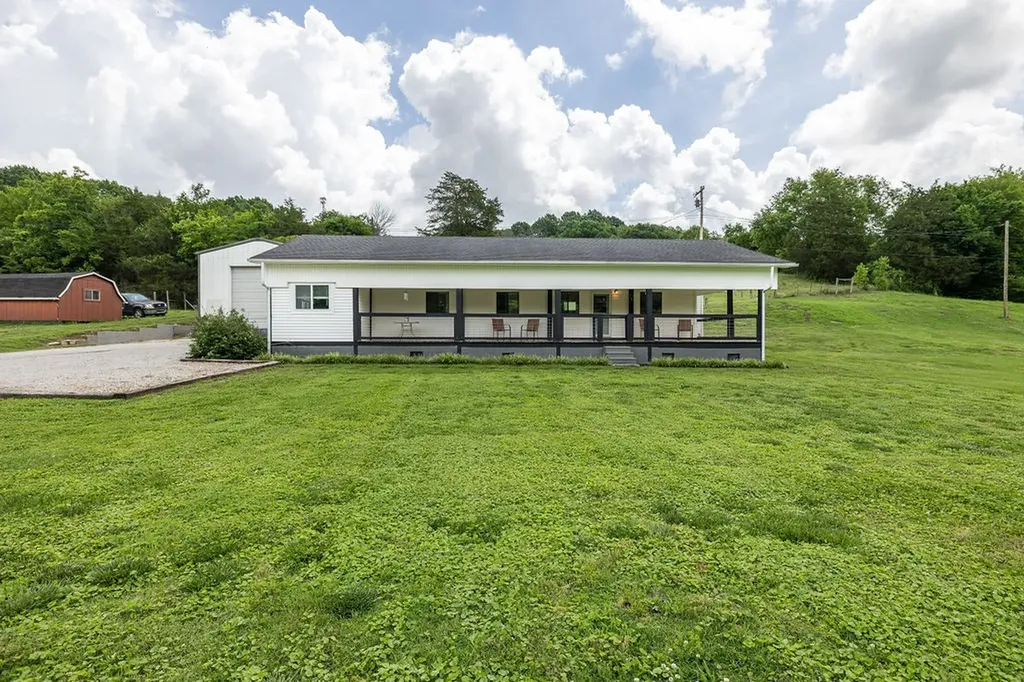 5492 Columbia Highway Pulaski TN 38478