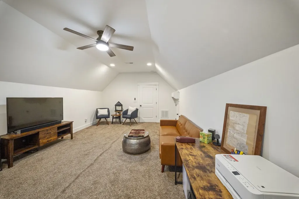 212 Cherokee Drive White Bluff TN 37187