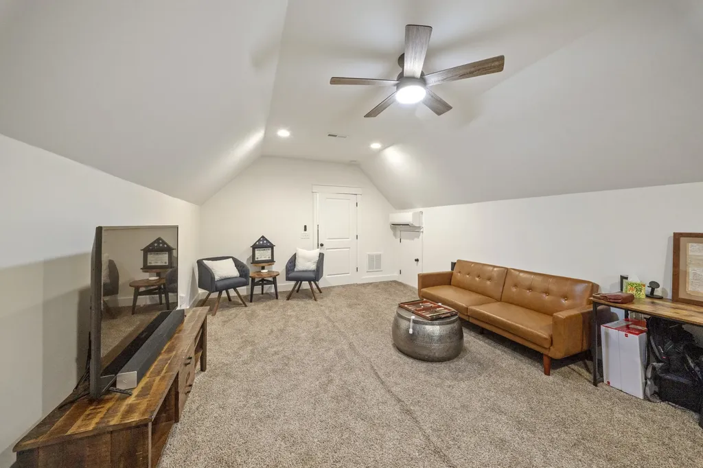 212 Cherokee Drive White Bluff TN 37187