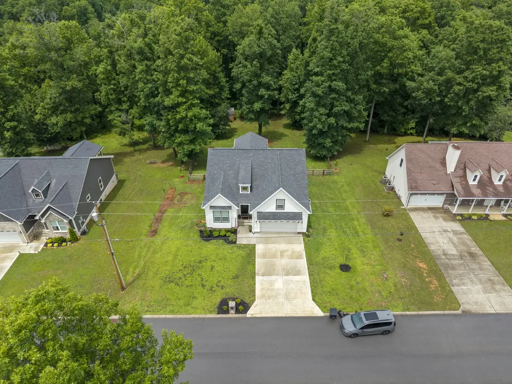 212 Cherokee Drive White Bluff TN 37187