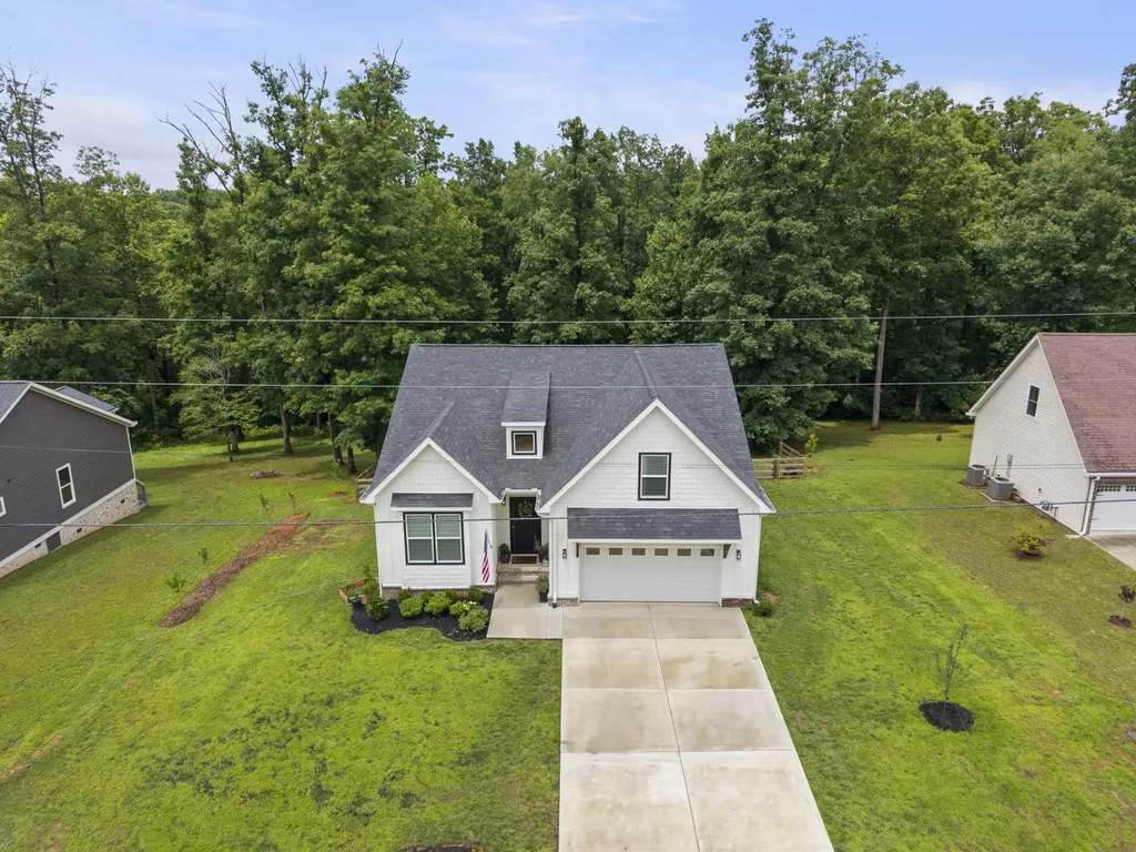 212 Cherokee Drive White Bluff TN 37187