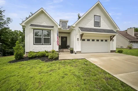 212 Cherokee Drive White Bluff TN 37187