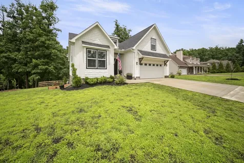 212 Cherokee Drive White Bluff TN 37187