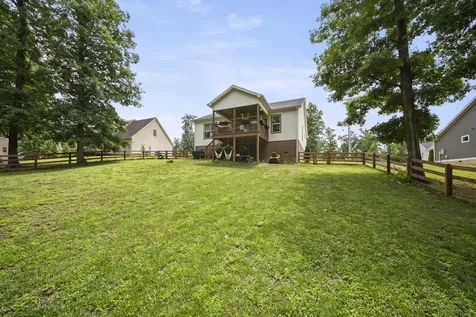 212 Cherokee Drive White Bluff TN 37187