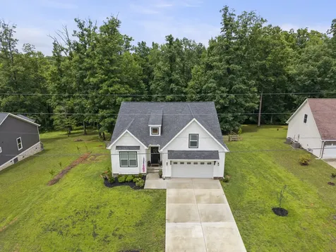 212 Cherokee Drive White Bluff TN 37187