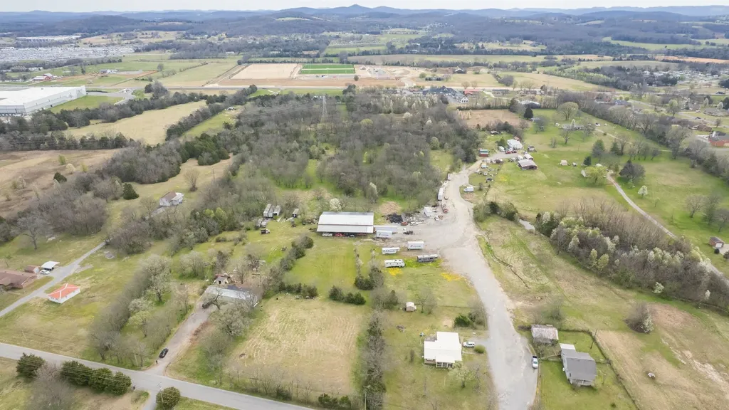 3121 Old Murfreesboro Road, W Lebanon TN 37090
