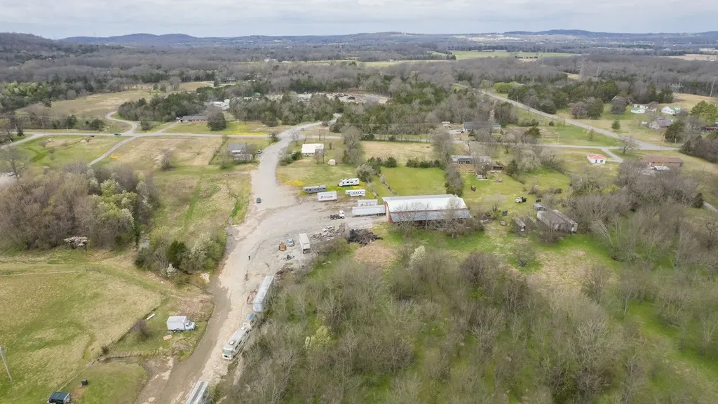 3121 Old Murfreesboro Road, W Lebanon TN 37090