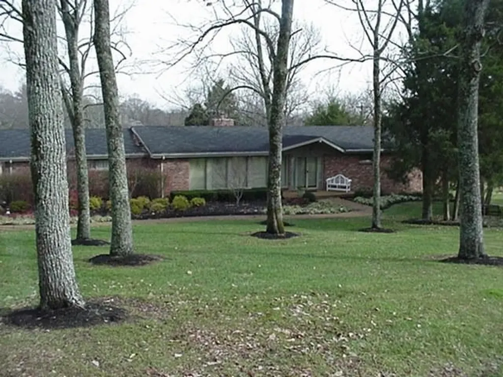 Brentwood TN, 5010 Longstreet Drive