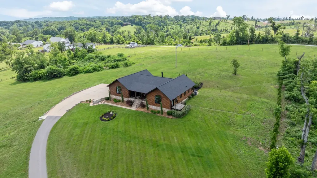 1782 Blackburn Lane Spring Hill TN 37174