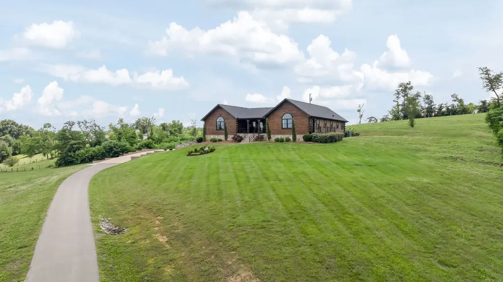 1782 Blackburn Lane Spring Hill TN 37174