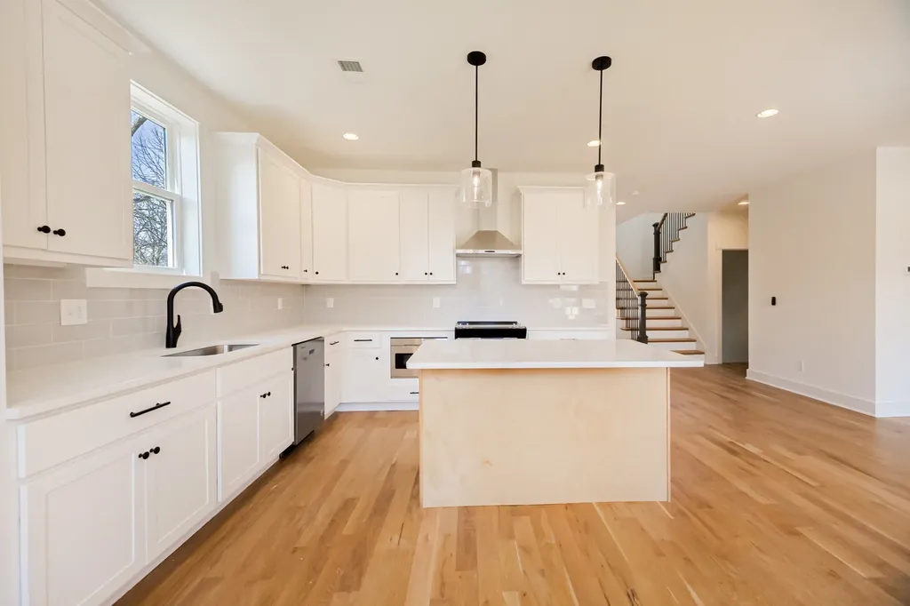 5043 Cherrywood Drive Nashville TN 37211