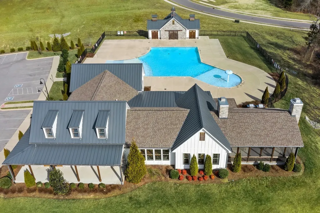 165 Cavalcade Loop Gallatin TN 37066