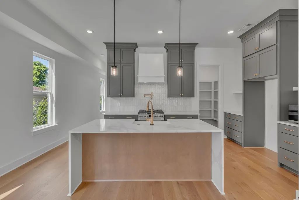 1117B 38th Avenue N Nashville TN 37209