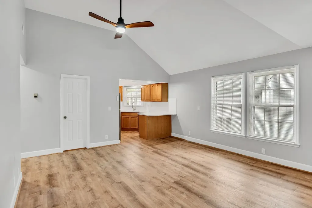 2135 Acklen Avenue Nashville TN 37212