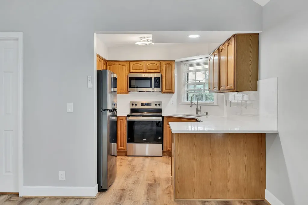 2135 Acklen Avenue Nashville TN 37212