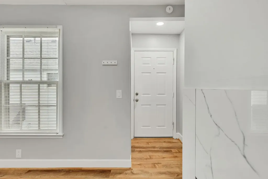 2135 Acklen Avenue Nashville TN 37212