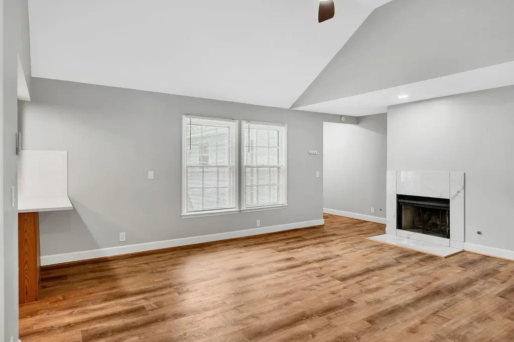 2135 Acklen Avenue Nashville TN 37212