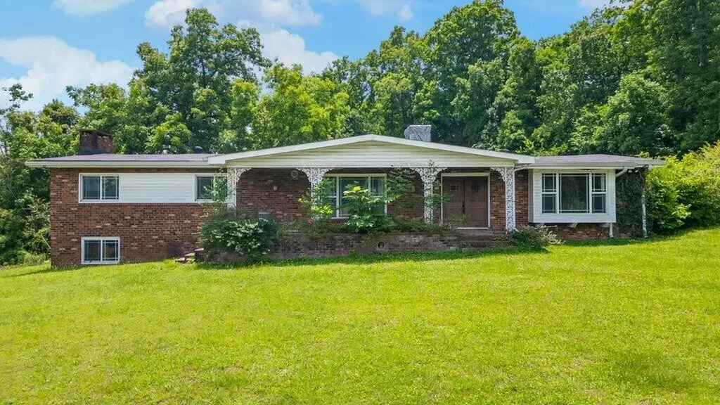 2855 Pleasant Grove Church Road, SW Cleveland TN 37311