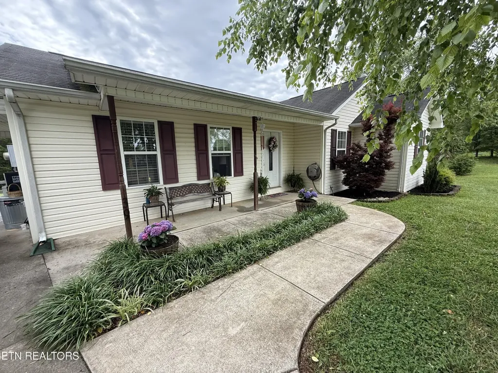 139 County Road 347 Sweetwater TN 37874