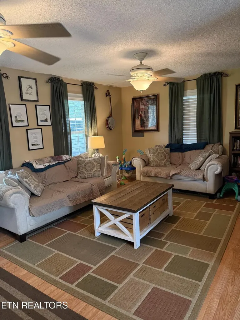 139 County Road 347 Sweetwater TN 37874
